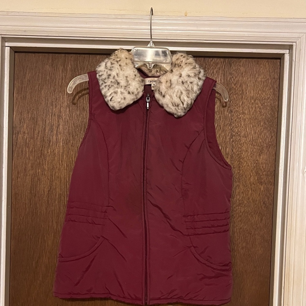 Chico's Maroon Puffer Vest with Faux Fur Collar​